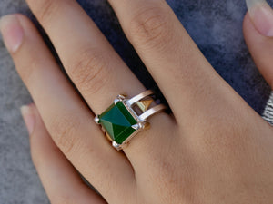 
                  
                    Esmeralda Pounamu Ring
                  
                